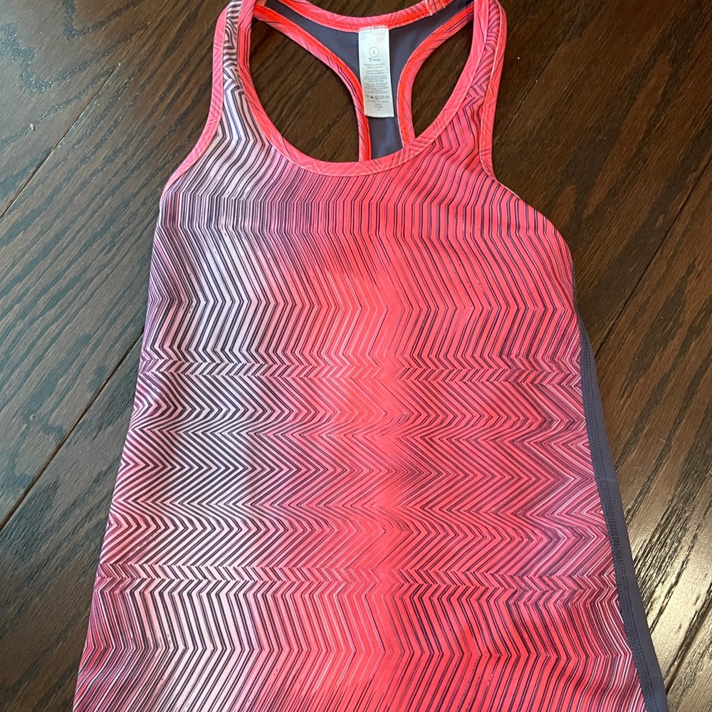 Ivivva tank size 8